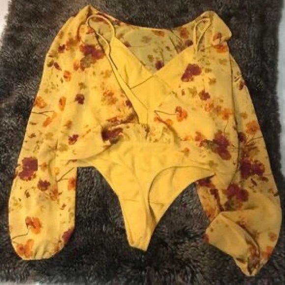 Cairo Gold/Raspberry Wilfred Talmont Bodysuit size Medium - Picture 4 of 5